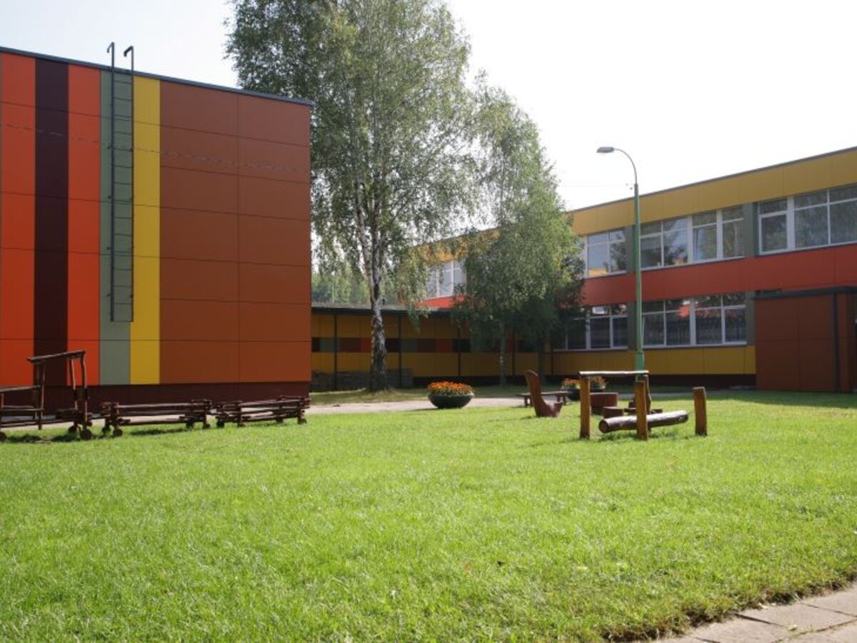 Pradeda veikti darželiai. Nuo pirmadienio mūsų rajone į juos žada sugrįžti beveik 200... Pradeda veikti darželiai. Nuo pirmadienio mūsų rajone į juos žada sugrįžti beveik 200...